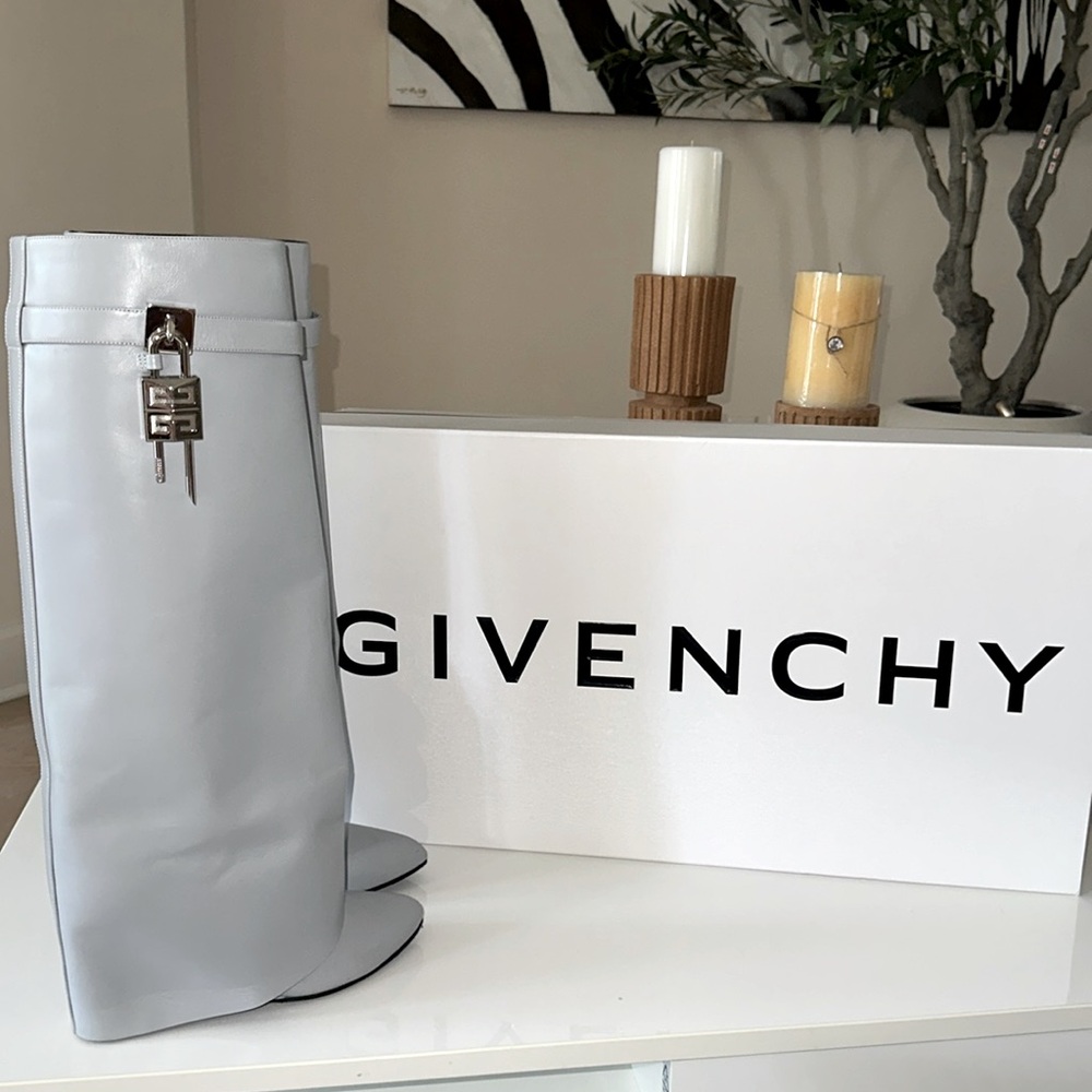 Givenchy Shark Lock Boots Size 40 Grey